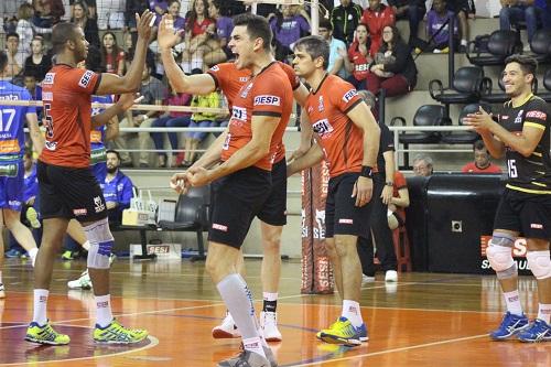 Sesi-SP já garantiu o primeiro lugar e a presença nas semifinais. Demais equipes seguem com chances de chegar às quartas de final / Foto: Amanda Demétrio/Sesi-SP