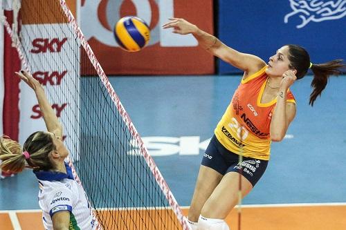 Equipe de Osasco chegou a abrir 2 sets a 0, mas permitiu a reação das visitantes na tarde desta sábado (18), no José Liberatti. Agora o time busca reabilitação contra o Praia Clube, na próxima sexta-feira (24), em Uberlândia / Foto: Ale Cabral/Fotojump