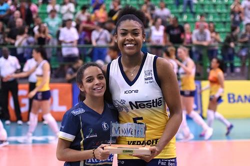 Angela Leyva e Nadja Ninkovic se destacaram na vitória por 3 sets a 0 na última partida pela Superliga em 2017 / Foto: João Pires / Fotojump