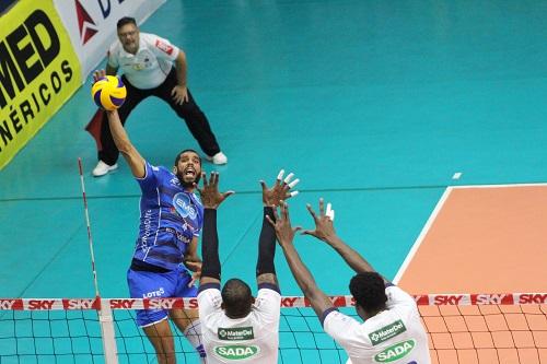 Clássico do Vôlei brasileiro vai para o 5º e decisivo jogo / Foto: Rafinha Oliveira / EMS Taubaté Funvic