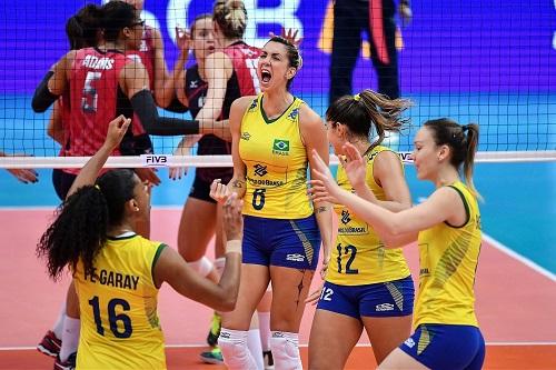 Depois de uma grave contusão, Thaísa volta a seleção / Foto: Divulgação / FIVB