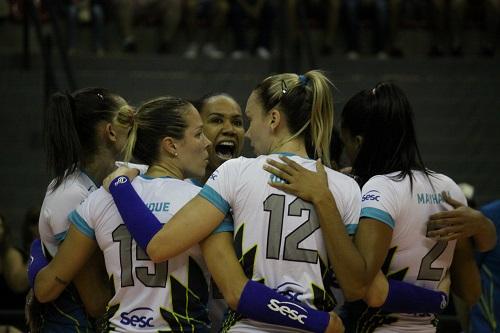 Time do técnico Bernardinho segue na busca pela liderança / Foto: Neide Carlos / Vôlei Bauru