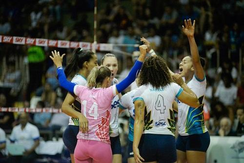 Time do técnico Bernardinho enfrenta o time paulista em Valinhos, com transmissão pela Sportv / Foto: Erbs Jr./Sesc RJ