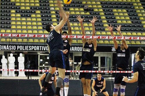 Depois da suada vaga após conquista da Taça Ouro, equipe alvinegra começa sua trajetória na principal competição do vôlei nacional. Primeiro adversário é o atual campeão, Sada/Cruzeiro / Foto: July Stanzioni/Corinthians-Guarulhos