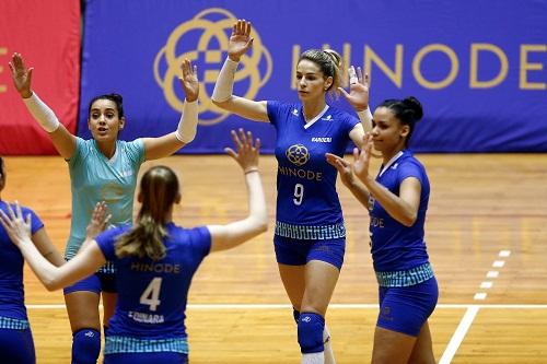 Jogando em casa, equipe faz 3 sets a 0, 2 a 0 na série melhor de dois jogos das quartas de final e agora encara o vencedor entre Pinheiros e Valinhos / Foto: Gaspar Nóbrega/Inovafoto