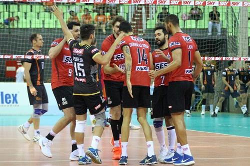 Jogando na casa do adversário, equipe ganhou a partida por 3 sets a 0 e garantiu os três primeiros pontos na competição / Foto: Amanda Demétrio/Fiesp