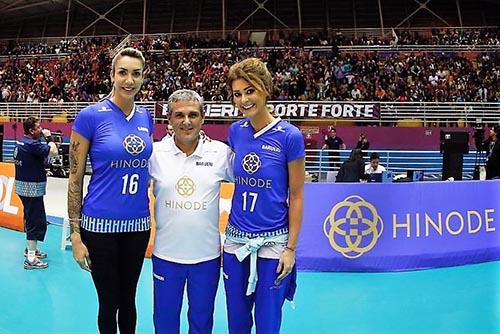 Em noite de apresentação de Thaísa e Skowronska para a torcida, Hinode derrota Valinhos por 3 sets a 0 no José Correa / Foto: Gaspar Nóbrega / Inovafoto 